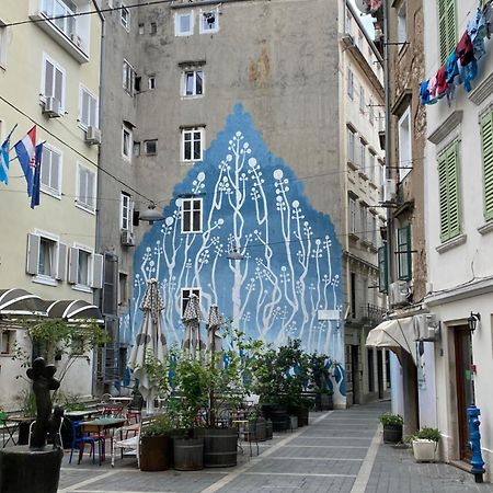 Old Square Daire Rijeka Dış mekan fotoğraf